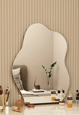 NordiGlow Onregelmatige LED-Spiegel – Scandinavisch Design