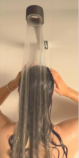 AquaGlow Beauty Filter-douchekop – Hoge druk, waterbesparend en gezuiverd douchen – Rond handmodel