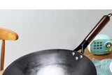 ForgePro – Handgesmede Pure IJzeren Wok met Houten Handvat