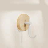 Houten Walnoot Hangende Hanger – Zwart of Wit
